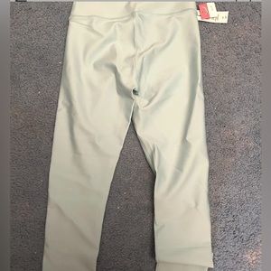 Aritzia blue leggings. Never worn/new with tags. Size S.great for working out